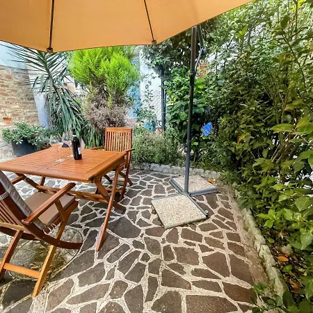 Car Not Necessary Centrally Located, Up Market Apt- Sleeps 46 - Terracebbq Apartamento *