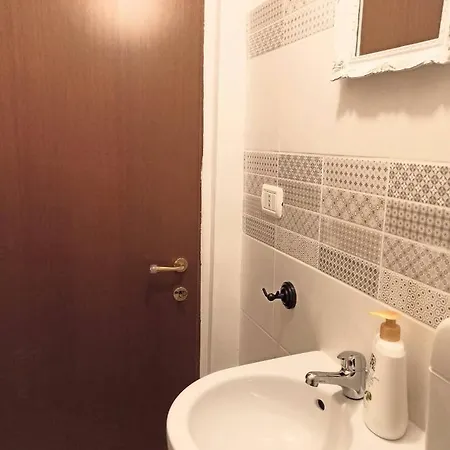 Car Not Necessary Centrally Located, Up Market Apt- Sleeps 46 - Terracebbq Apartamento *