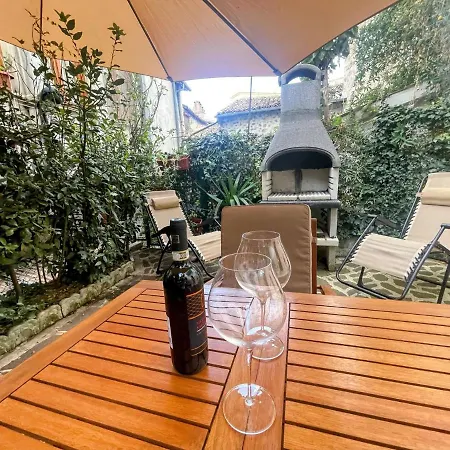 Car Not Necessary Centrally Located, Up Market Apt- Sleeps 46 - Terracebbq * Spoleto