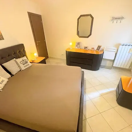 Apartamento Car Not Necessary Centrally Located, Up Market Apt- Sleeps 46 - Terracebbq Spoleto
