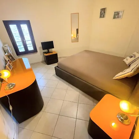 Car Not Necessary Centrally Located, Up Market Apt- Sleeps 46 - Terracebbq * Spoleto